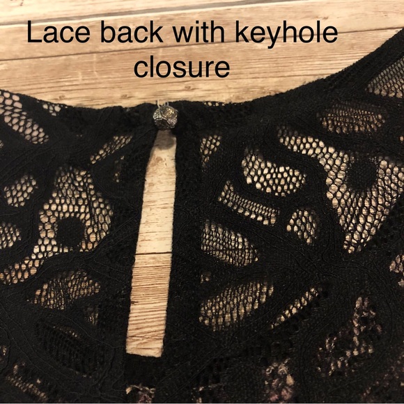 Knox Rose embroidered sleeveless swing top w/lace & keyhole back -size M - Picture 13 of 15